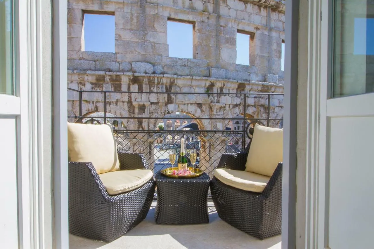 Apartment Arena & Seaview Luxurious Residence Pula Croatia