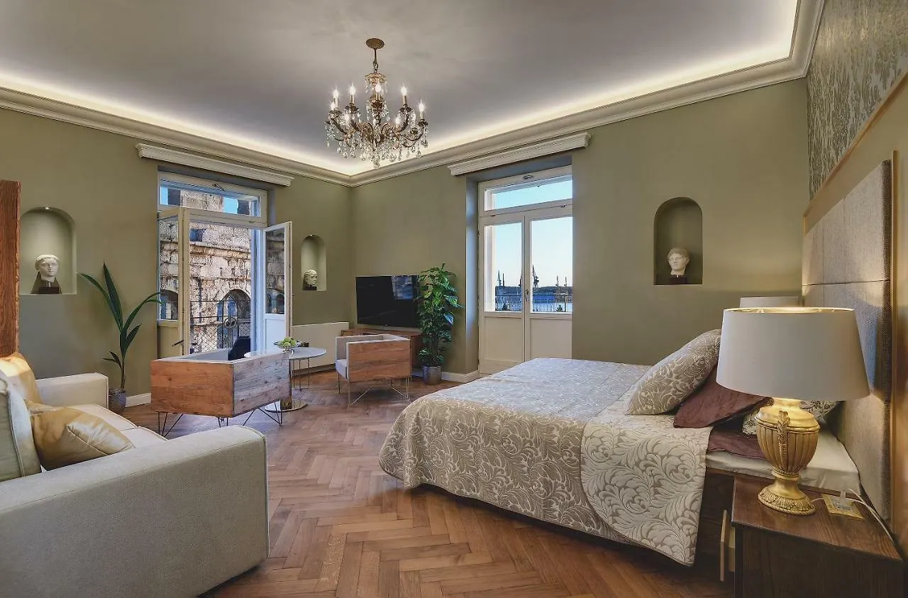 Arena & Seaview Luxurious Residence Pula